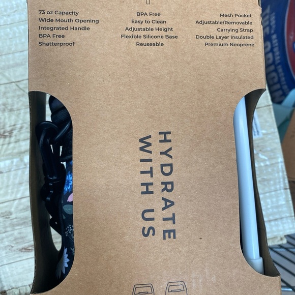 HydroJug Bundle 73oz Jug w/ Sleeve & Straw (With Sage Floral Print Sleeve) - Picture 3 of 3